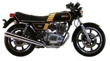 Yamaha-XS_500-1975schwarz gold.jpg