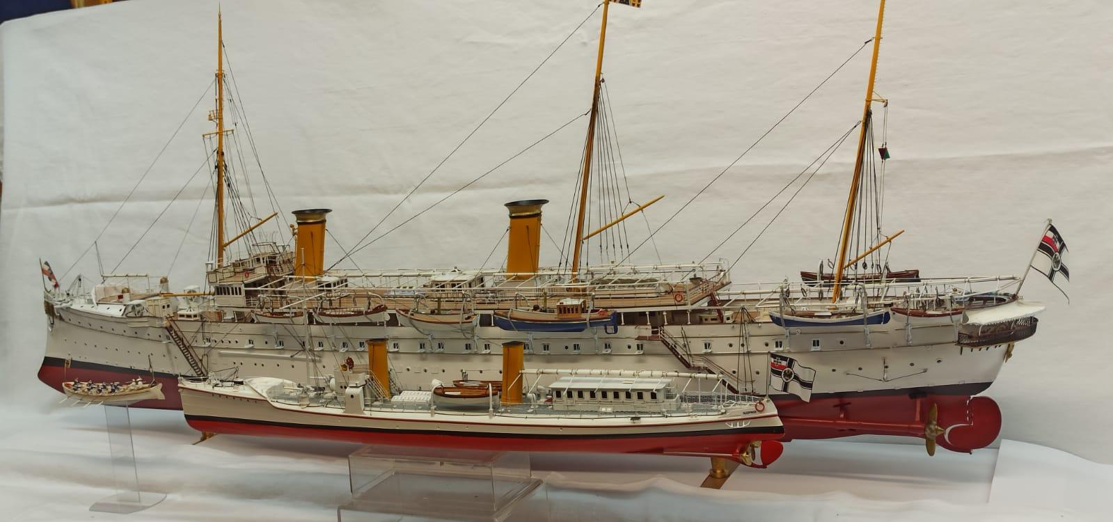 SMY Hohenzollern, Depeschenboot Sleipner und Langboot mit dem Kaiserlichen Paar2025-11-22 