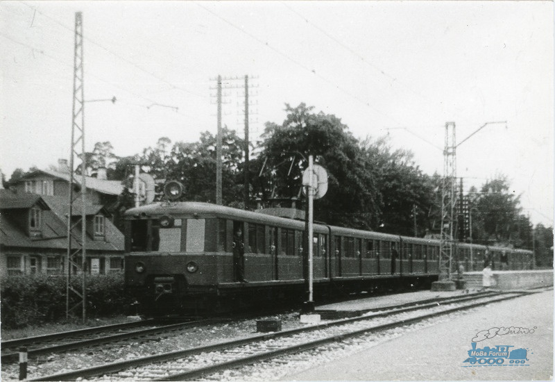 Elektrirong EM167 NÃµmme jaamas, 18. juuli 1958.jpg