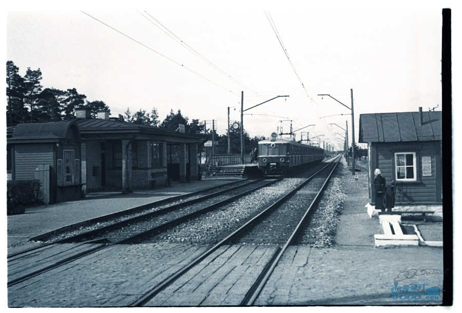 KivimÃ¤e raudteejaam.jpg